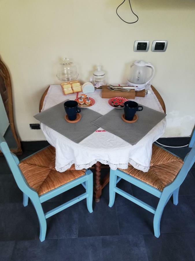 Bed And Breakfast Aurora Sarzana Exteriör bild