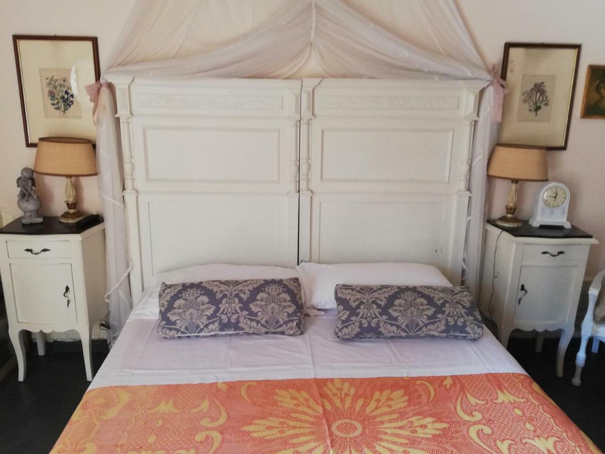 Bed And Breakfast Aurora Sarzana Exteriör bild