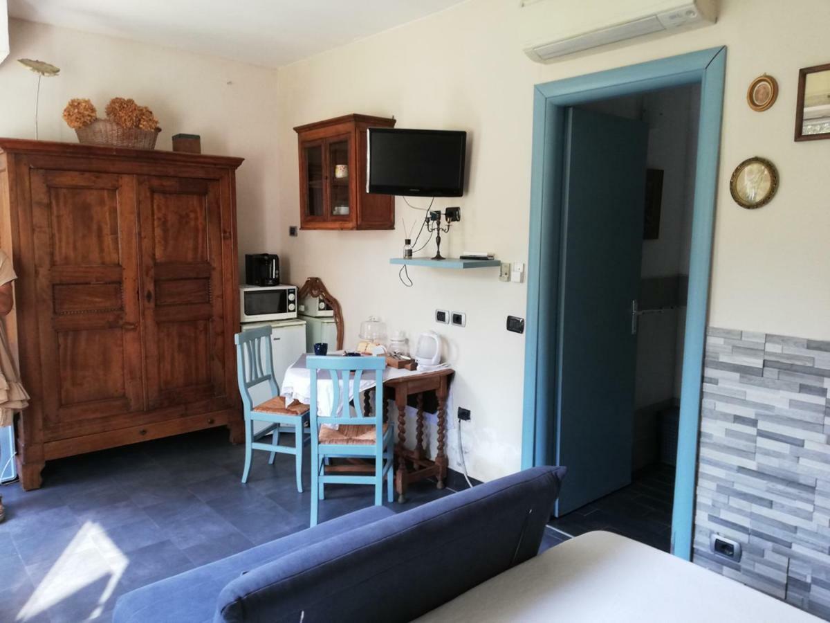 Bed And Breakfast Aurora Sarzana Exteriör bild